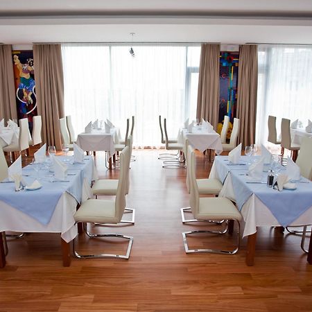Marshal Garden Hotel Bukarest Restaurant billede Restaurant