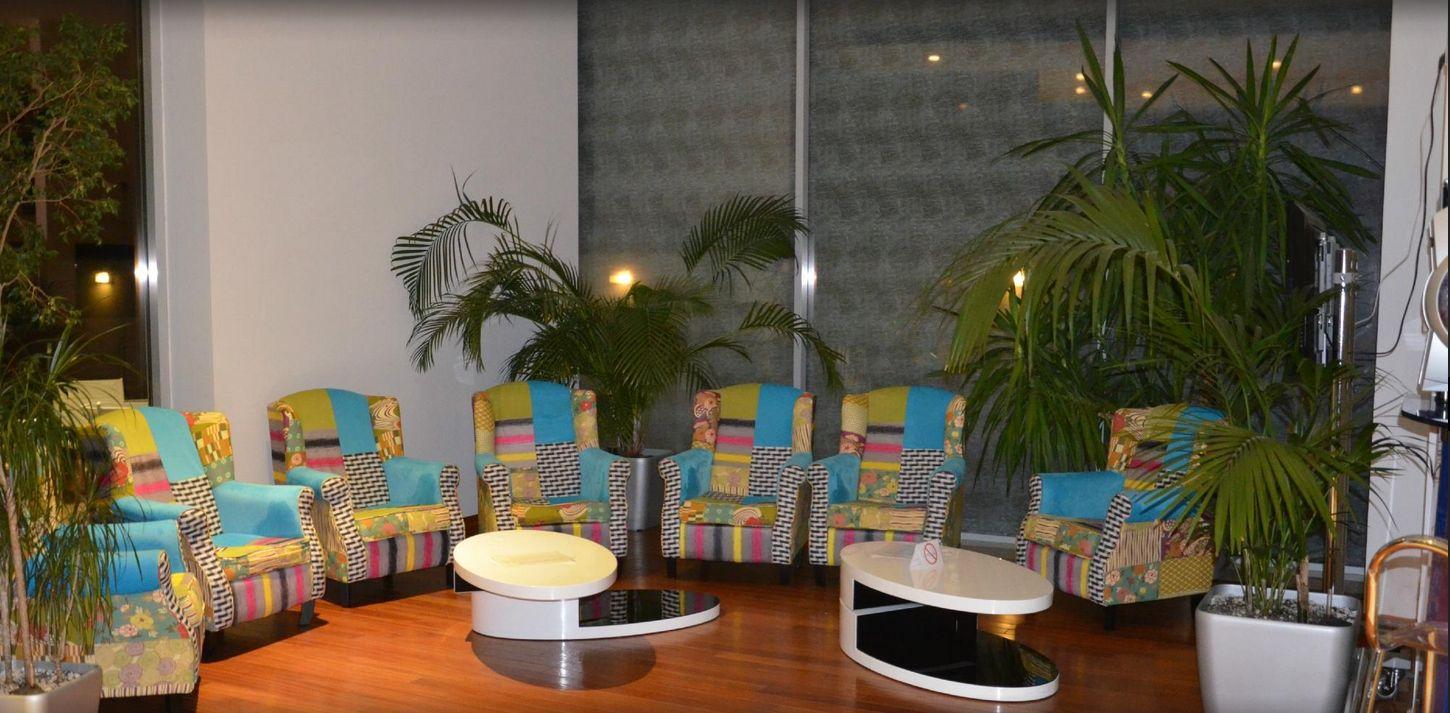 Marshal Garden Hotel Bukarest Eksteriør billede Interior of the airport